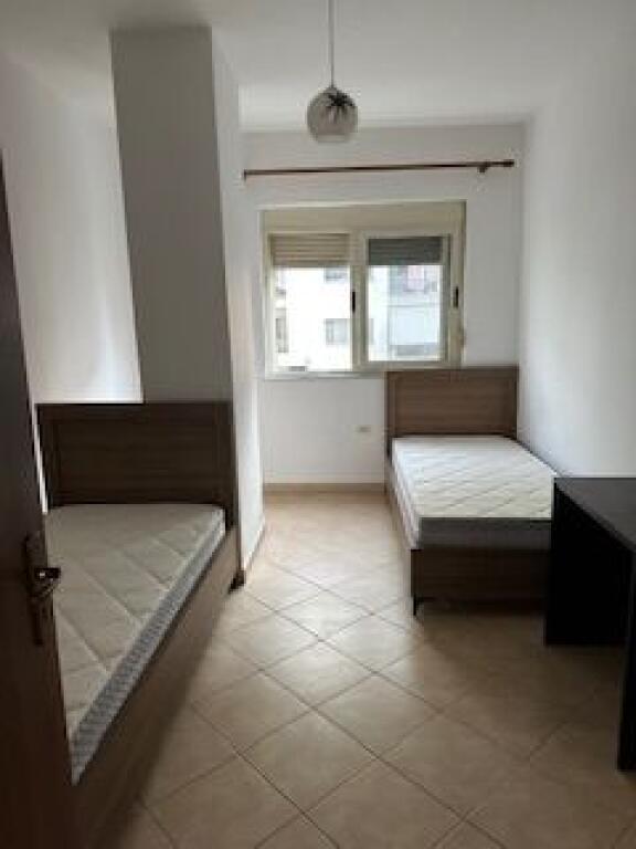 Appartamento arredato 2+1 nel complesso Molla a 450€
