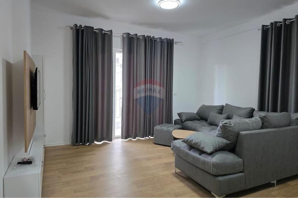 Apartment for rent 2+1+2 at Zogu i Zi