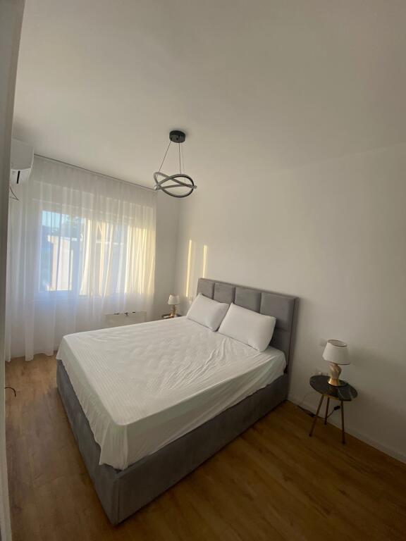 Shitet Apartament 1+1 ne golem