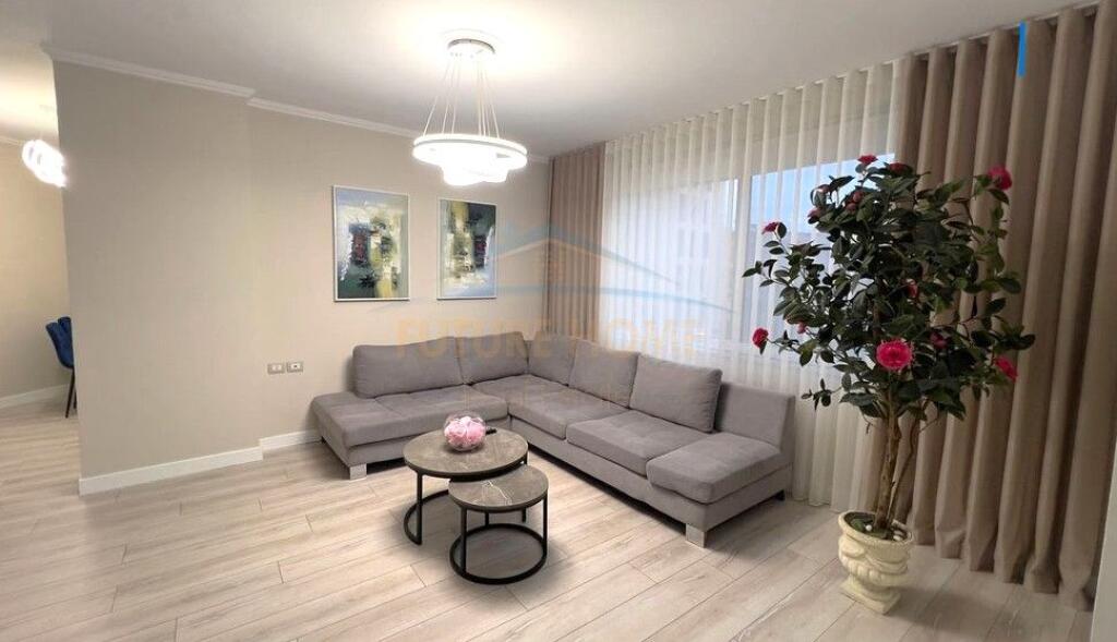 Appartamento 1+1, in Affitto, Via Kosovareve, Tirana.