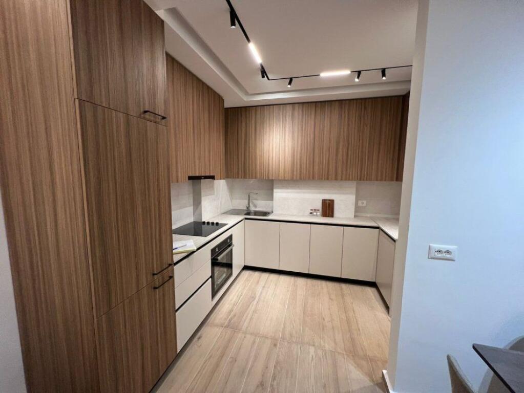 Jepet Me Qera , Apartament 1+1 , ZOGU I ZI