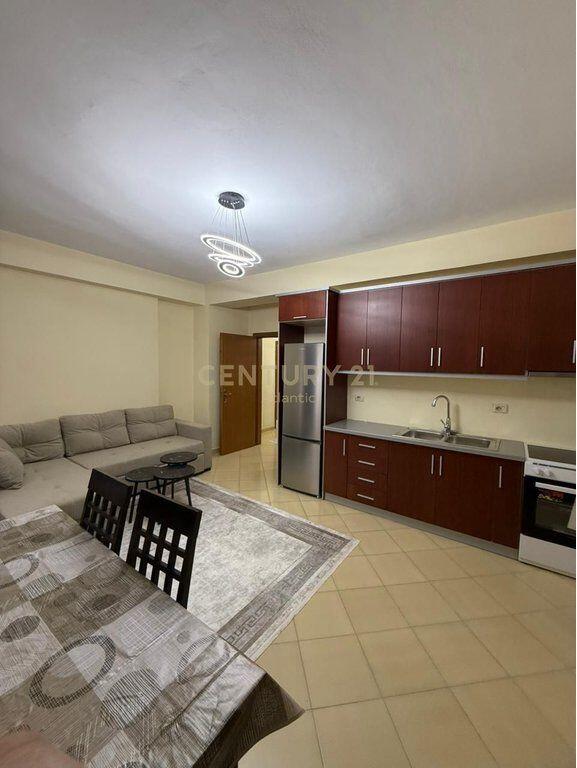 Appartamento 1+1 in Vendita vicino alla Spiaggia, Ferrovia, Durrës