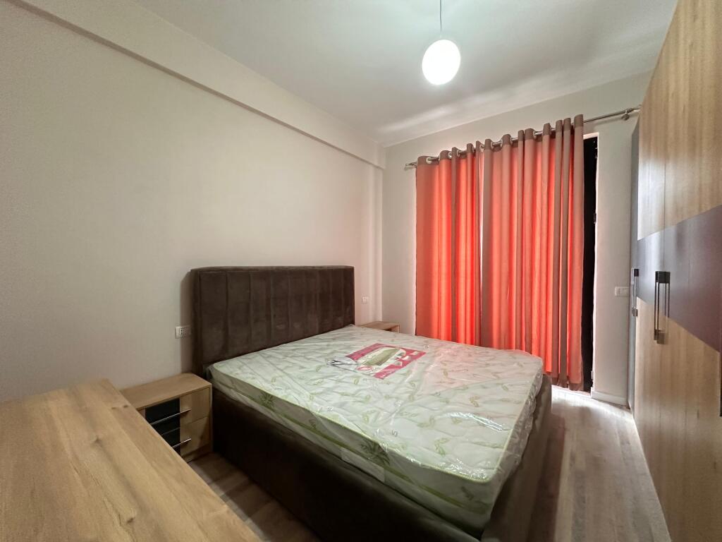 🏡 Jepet me Qira Apartament 2+1 me Post Parkimi