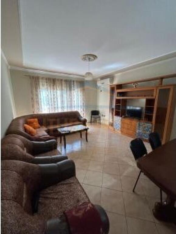 Qera, Apartament 2+1+2, Fresk, Tirane.