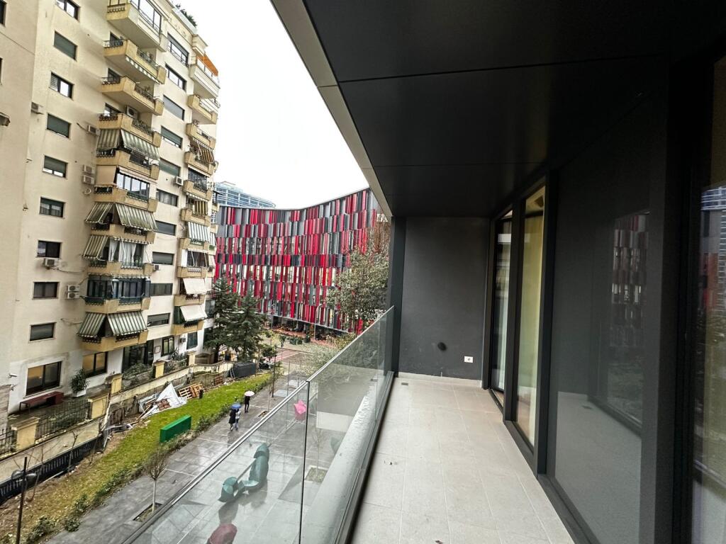 Appartamento 2+1+2 con Posto Auto in Affitto – Vertical Forest Tirana, vicino allo Stadio Qemal Stafa
