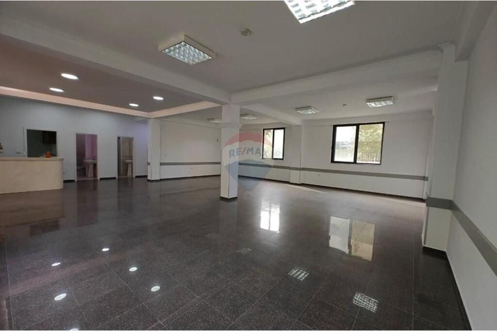 QERA, AMBIENT BIZNESI, XHAMLLIK, TIRANE