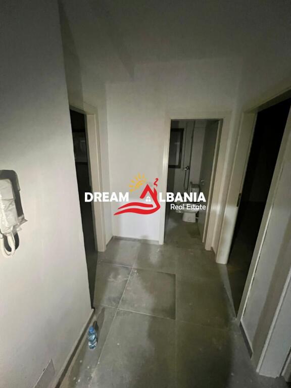 Appartamento 2+1+2 in vendita in Via Durazzo, Tirana (ID 41212142)