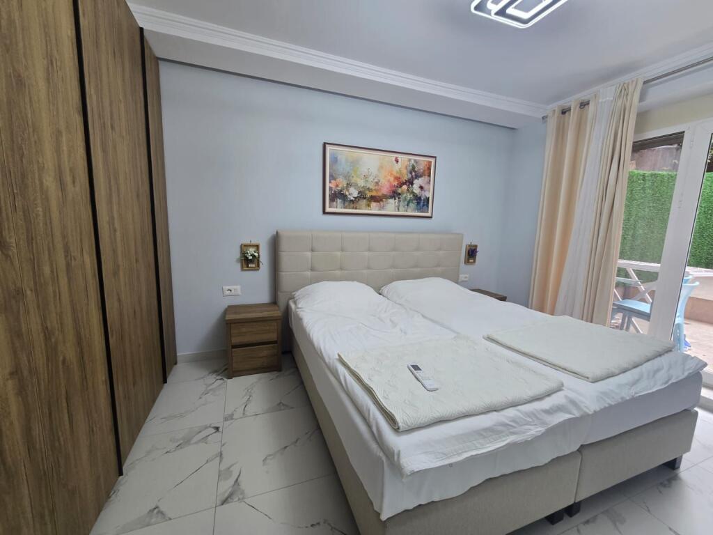 Apartament me qira te Rr. e Elbasanit