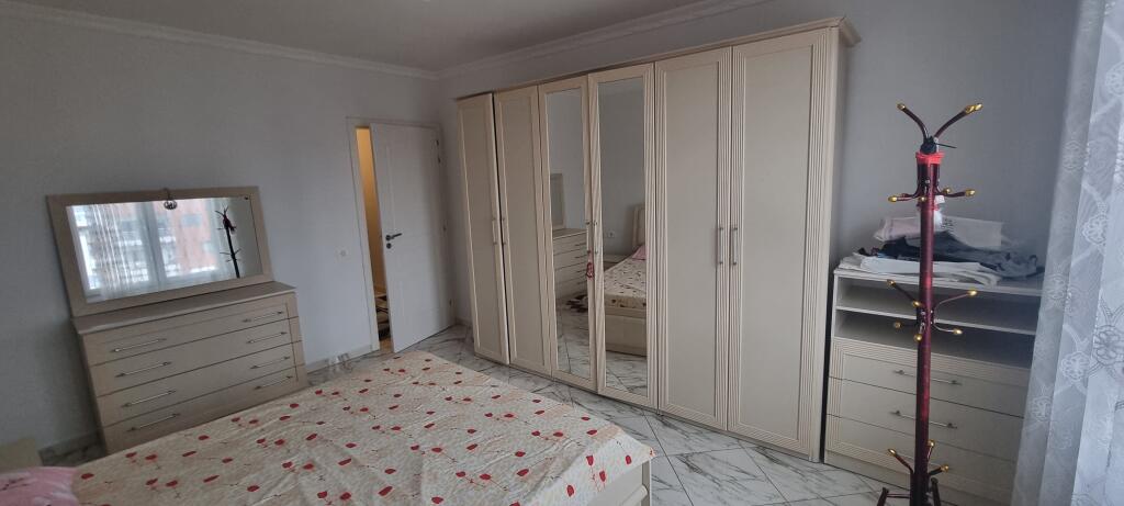 Yzberisht Apartment 2+1 furnished for rent, with an area of 100 m², located on the 5th floor of a well-maintained building, on Besim Alla street.