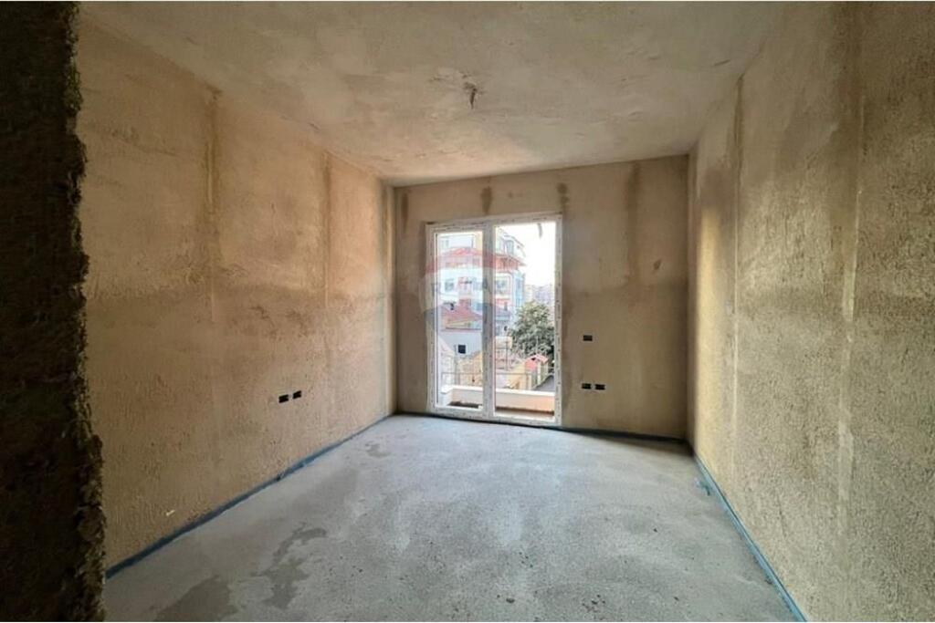Appartamento - In Vendita - Via Ali Demi, Tirana(ID: 530181090-89)