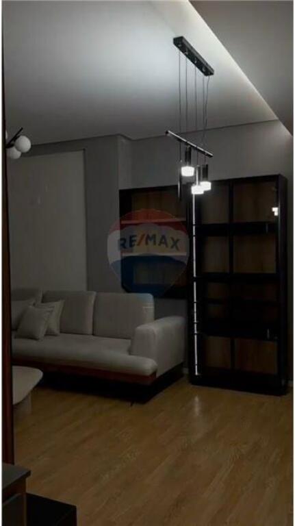 Apartament 2+1 per qira tek Rruga e Dibres!