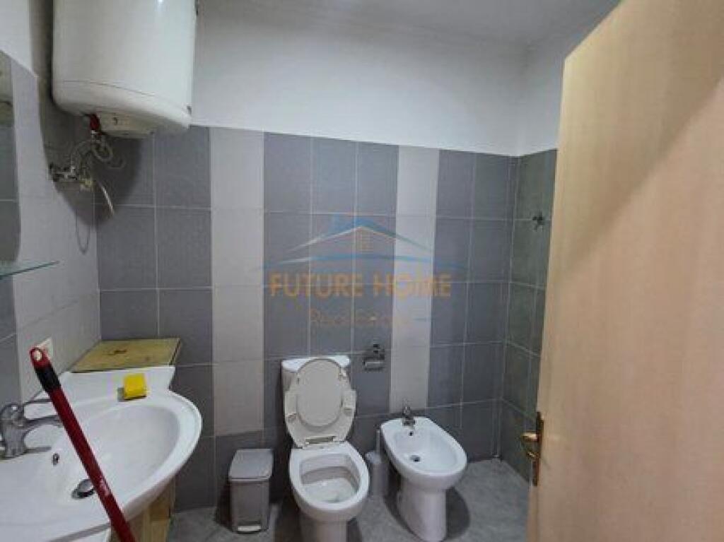 In vendita, Appartamento 2+1, Via Jordan Misja, Tirana.