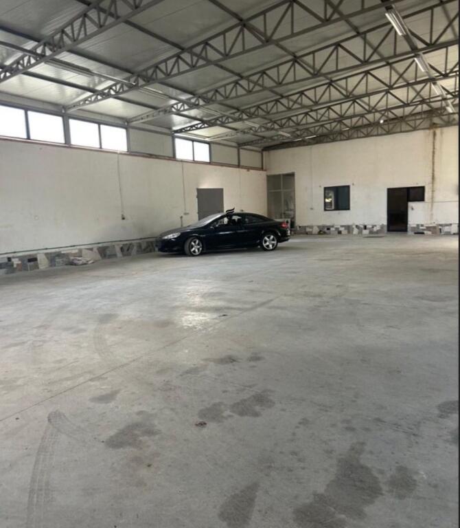 MAGAZZINO IN AFFITTO 700 ALLIAS M2 3500 EURO