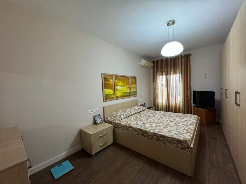 Apartment 2+1 for sale +parking space at Shkolla e Bashkuar