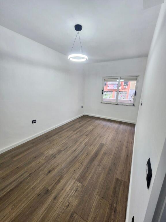 📣 SHITET Apartament 1+1 Me Verande 📍 Komuna e Parisit ✨