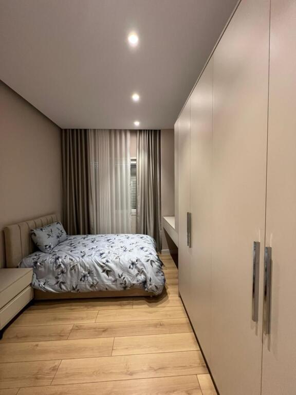 Super apartament me qera 3+1+3