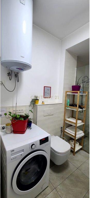 Appartamento moderno 2+1 in affitto in Via Durazzo