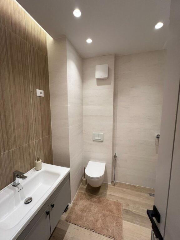 Jepet Me Qera , Apartament 1+1 , ZOGU I ZI