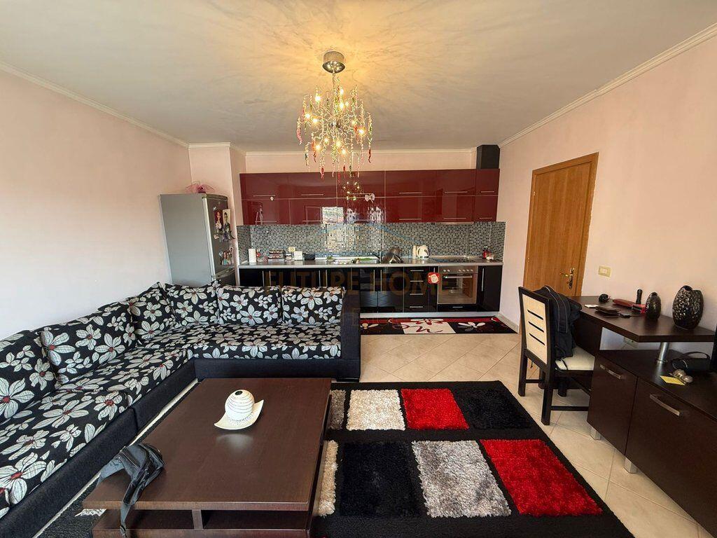 Shitet, apartament 2+1