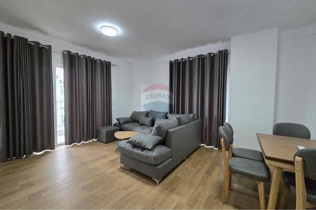 Apartment for rent 2+1+2 at Zogu i Zi