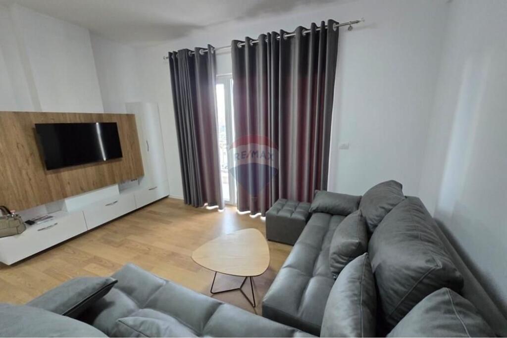 Apartment for rent 2+1+2 at Zogu i Zi