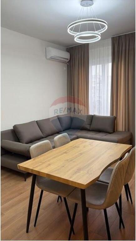 JEPER APARTAMENT    1+1   ME QERA  TEK KOMUNA E PARISIT !