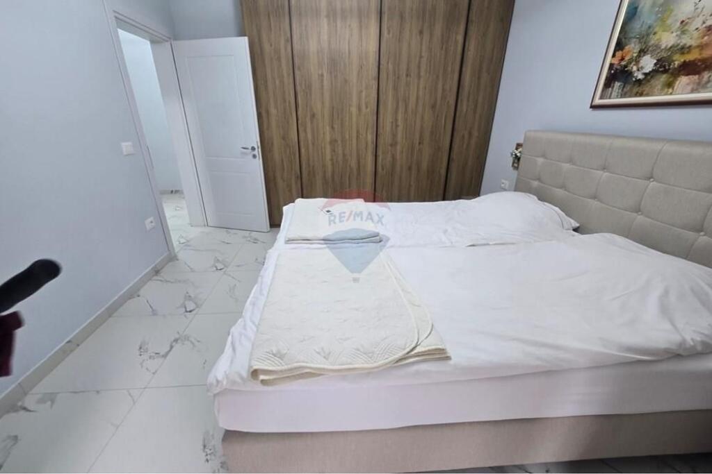 Apartament 1+1 me qira Rruga e Elbasanit!