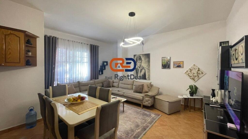 Ne Kombinat, Shitet Vile 2 Kateshe, Me Planimetri Te Rregullt!!!