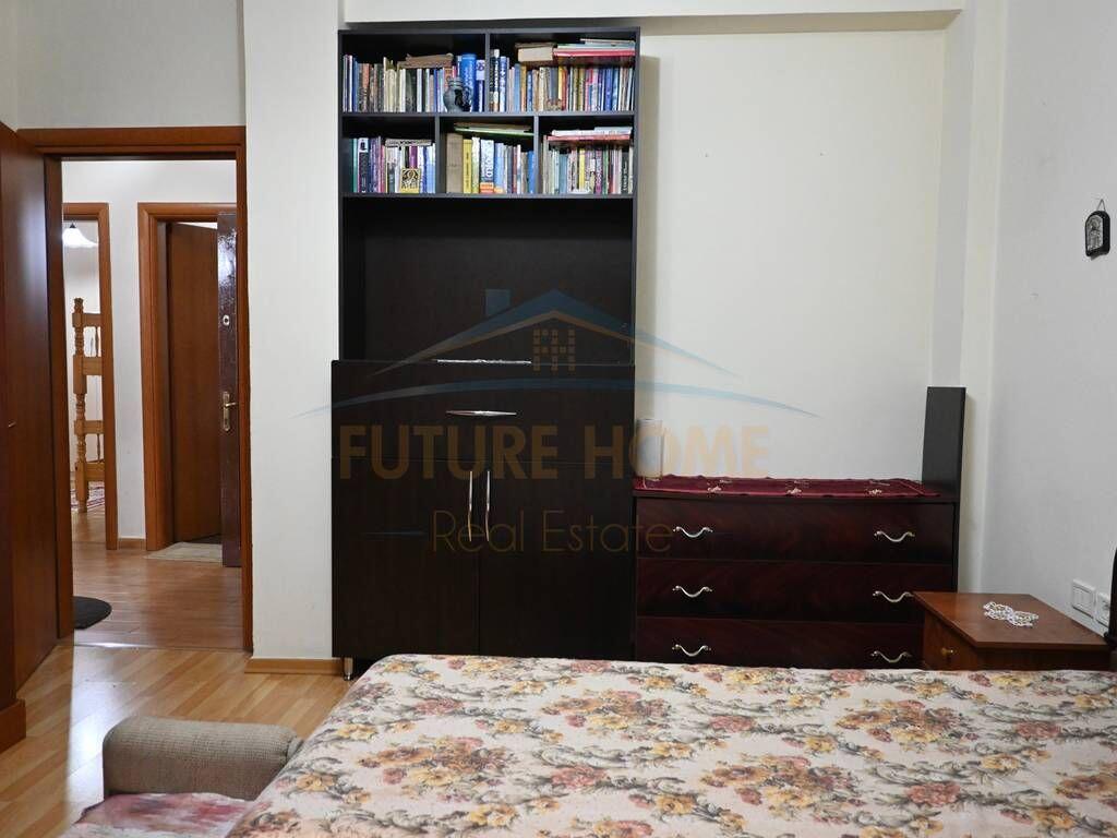 Apartament 2+1 me qera në Rrugën e Dibrës