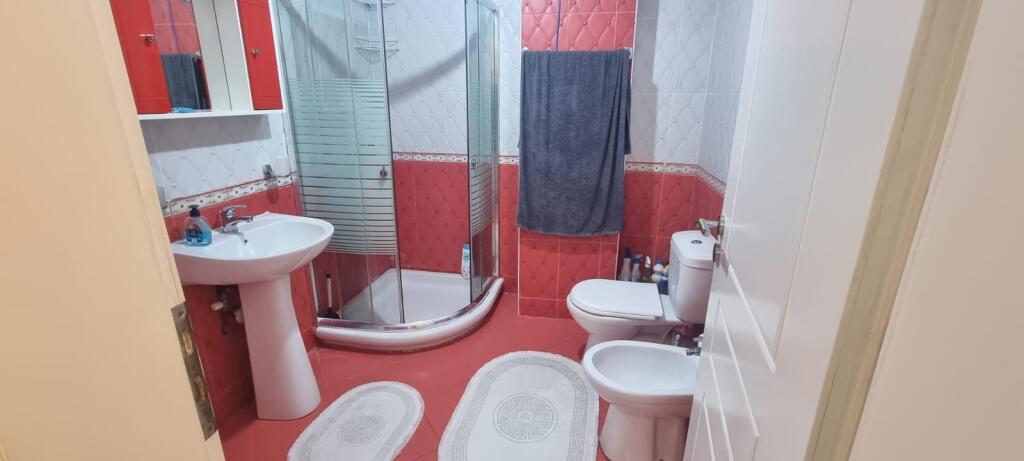 Besim Alla , 2+1 per qira
