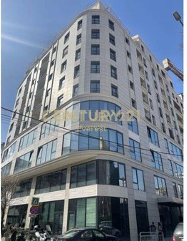 BLV. ZOGU I PARE, WE RENT 1+1 APARTMENT! 900 € /Month Total Area 70m2