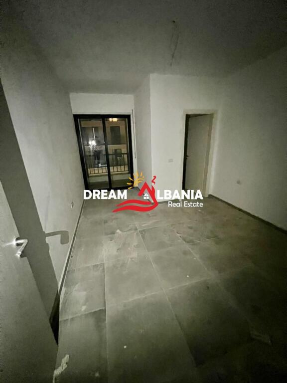 Appartamento 2+1+2 in vendita in Via Durazzo, Tirana (ID 41212142)