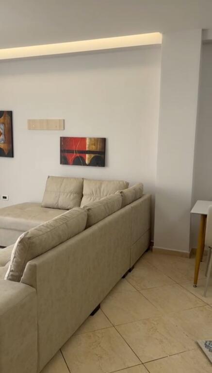 🏢 Jepet me qira apartament 1+1 – Yzberisht