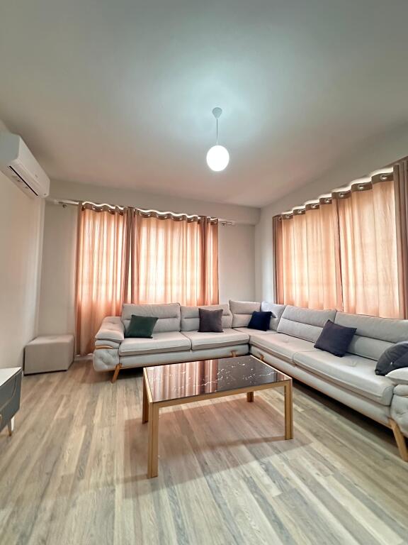 🏡 Jepet me Qira Apartament 2+1 me Post Parkimi