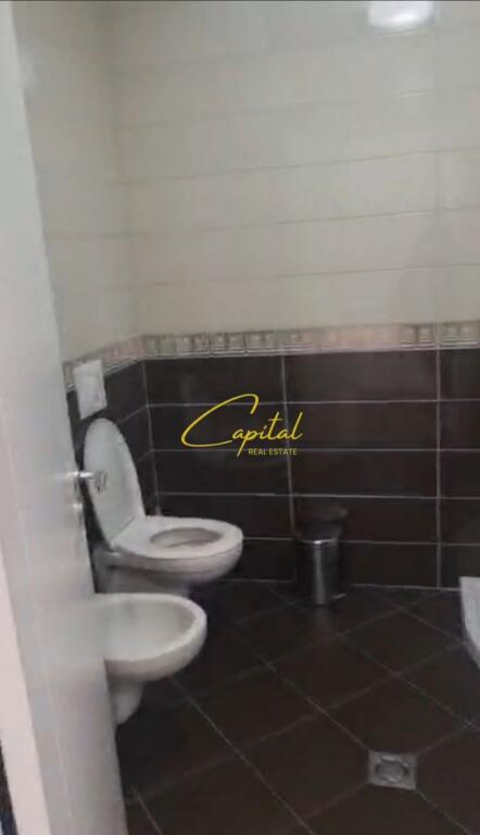 UFFICIO IN AFFITTO 70 M2 VIA KAVAJES 700 EURO