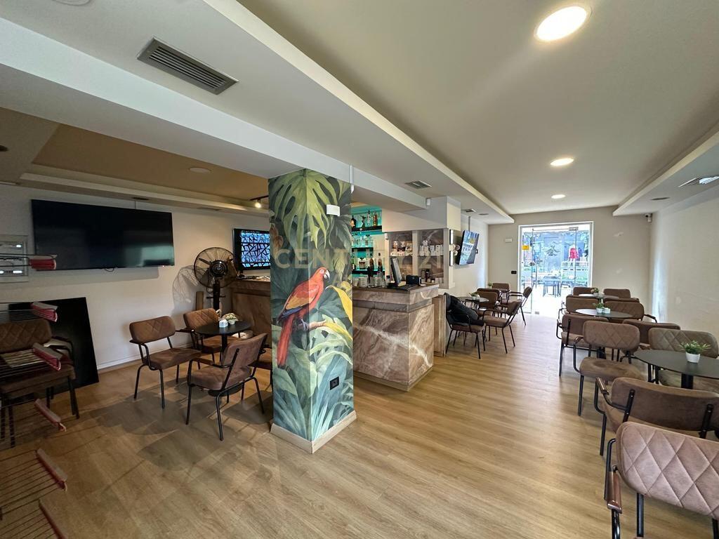 LOCALE COMMERCIALE IN VENDITA PRESSO VASIL SHANTO !
