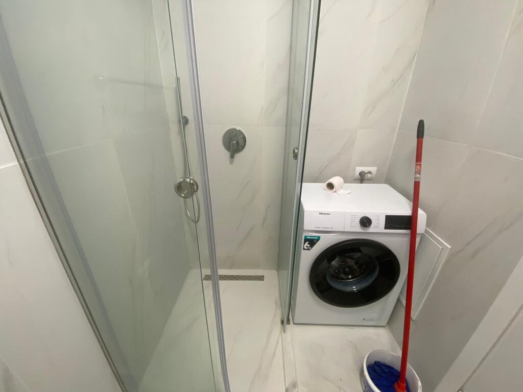 2+1, arredato con posto auto, myslym shyri, 750 euro, disponibile anche per bnb