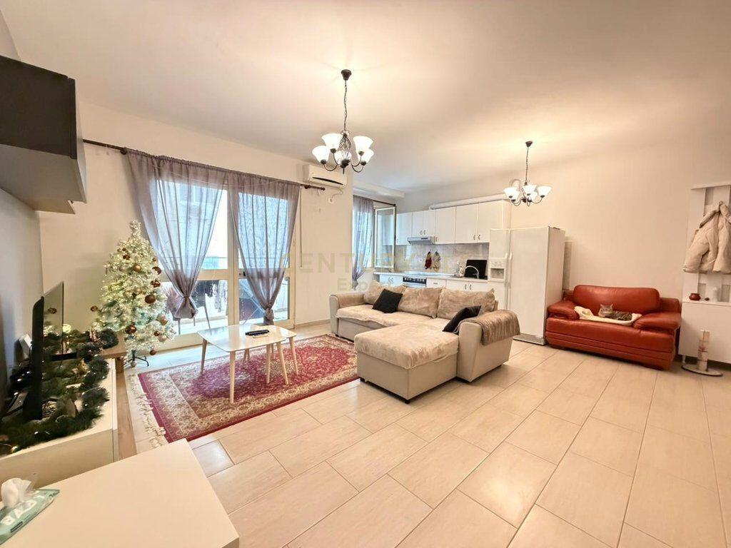 Appartamento 1+1 in Vendita Vicino al Porto, Quartiere n. 3, Durazzo