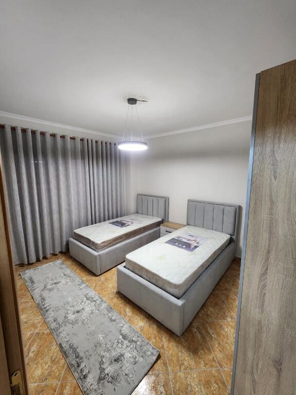 Shitet Apartament 2+1 lagja 13 durres