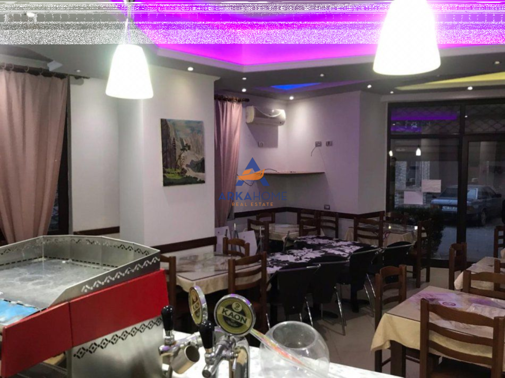 IN VENDITA BAR-LOUNGE 48M2 "KINOSTUDIO, VIA ALEKSANDËR MOISIU" 130000 EURO