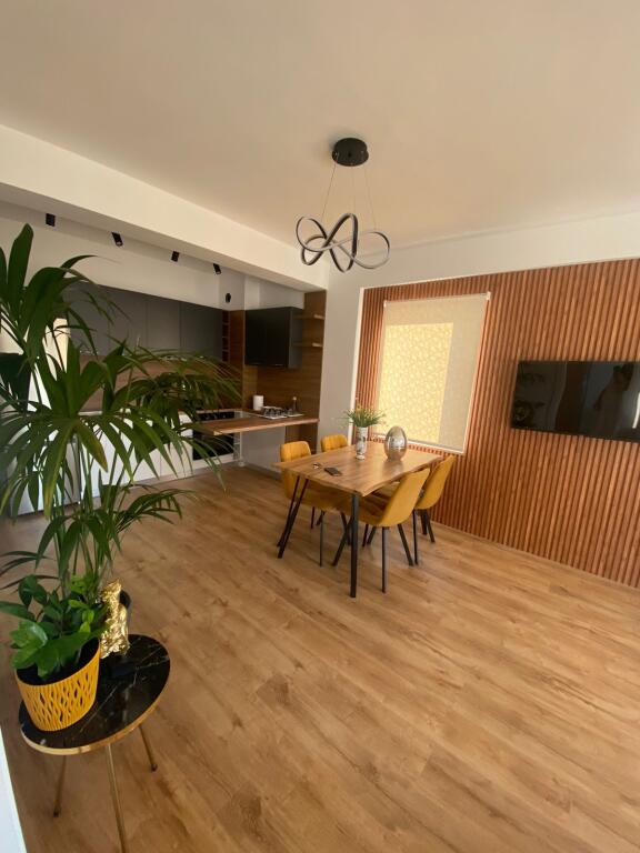 Shitet Apartament 1+1 ne golem