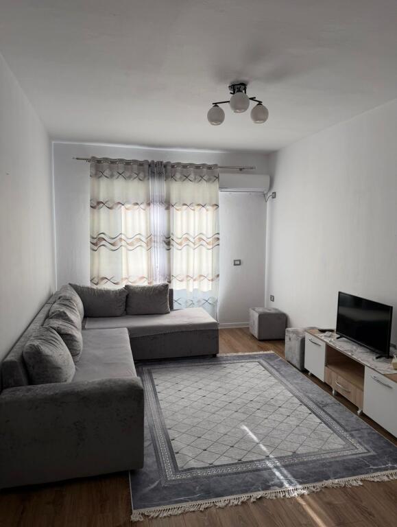 Apartment 1+1, Astir!
