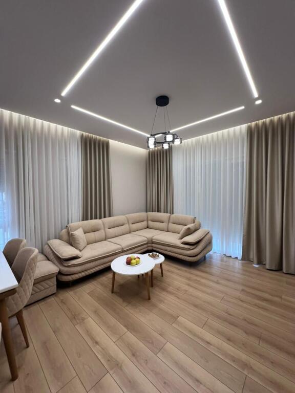 Super apartament me qera 3+1+3