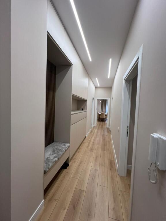Super apartament me qera 3+1+3