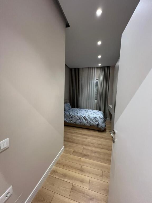Super apartament me qera 3+1+3