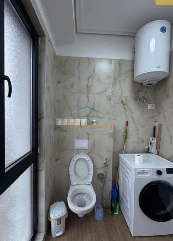 Shitet, Apartament 1+1, Farmacia 10, Kompleksi Arlis