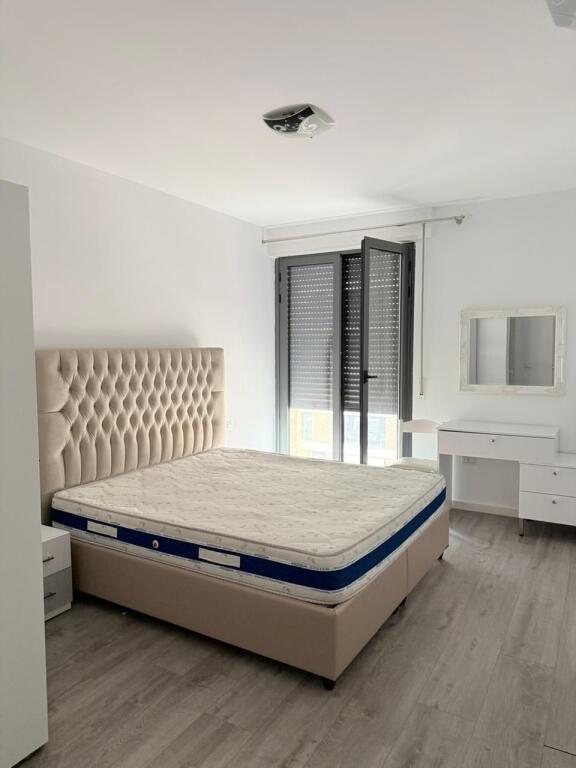 🏡 Appartamento 2+1+2 in affitto 📍 Complesso Fiori di Bosco, Tirana💶 Prezzo: 650 € / mese