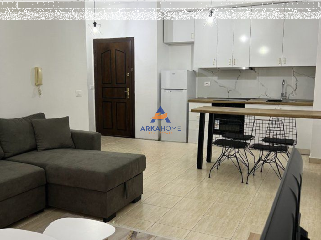 AFFITTASI APPARTAMENTO 2+1+BALCONE "DI FRONTE AL CENTRO KRISTAL CENTER" 800 EURO