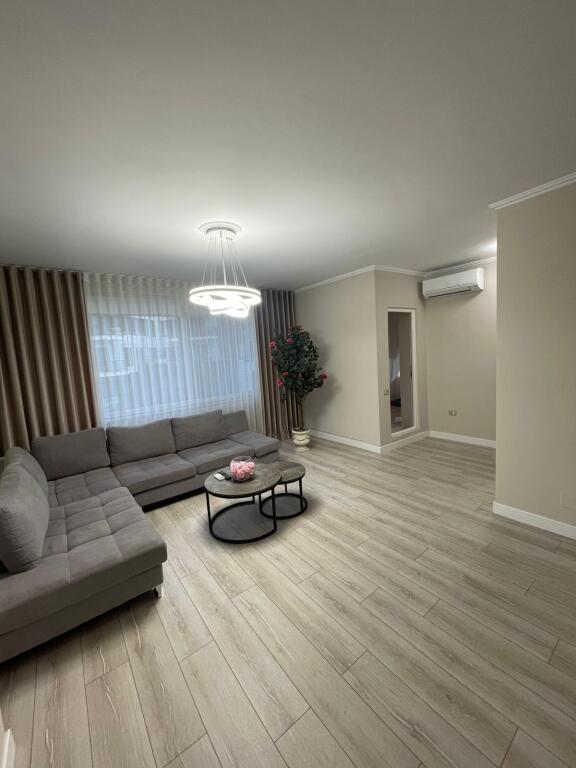 🏡 Jepet me Qira Apartament 1+1 – 📍Rruga e Kosovareve 💶 800 € (i padiskutueshëm)
