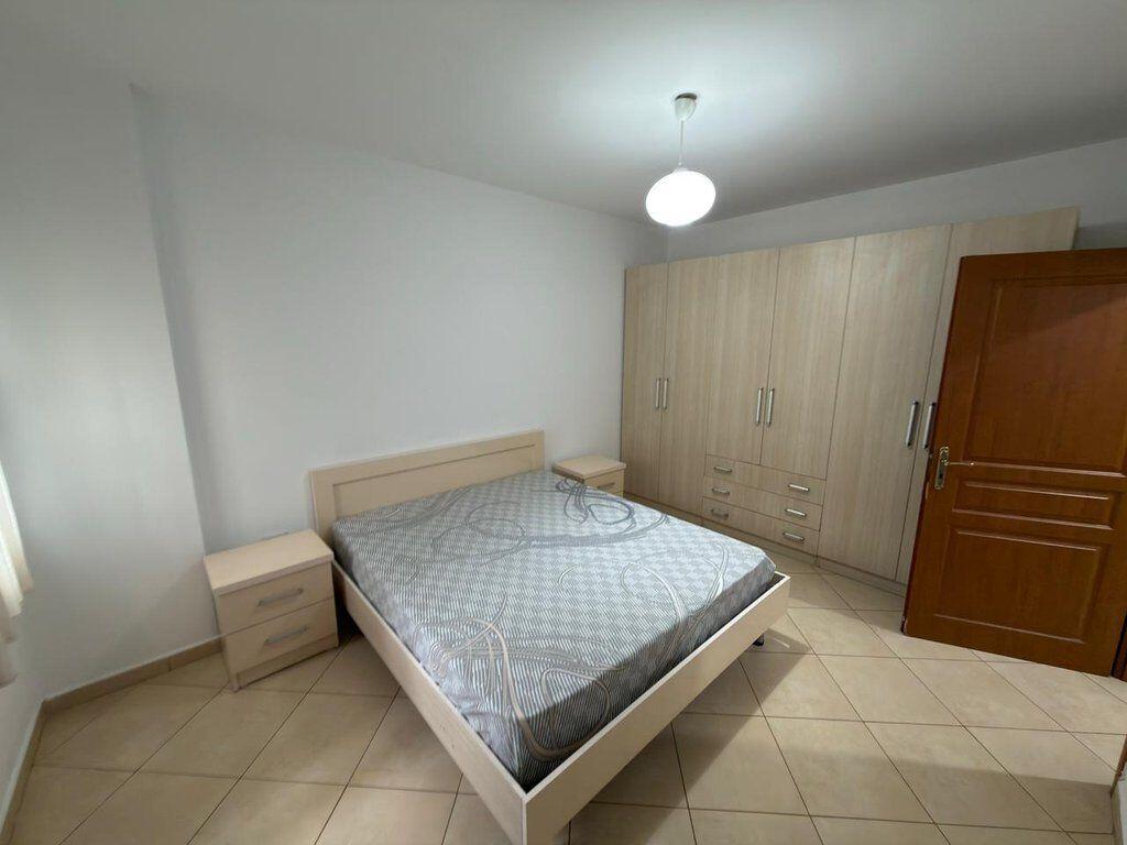 In Affitto, Appartamento 2+1+2, Via 5 Maji, Tirana.